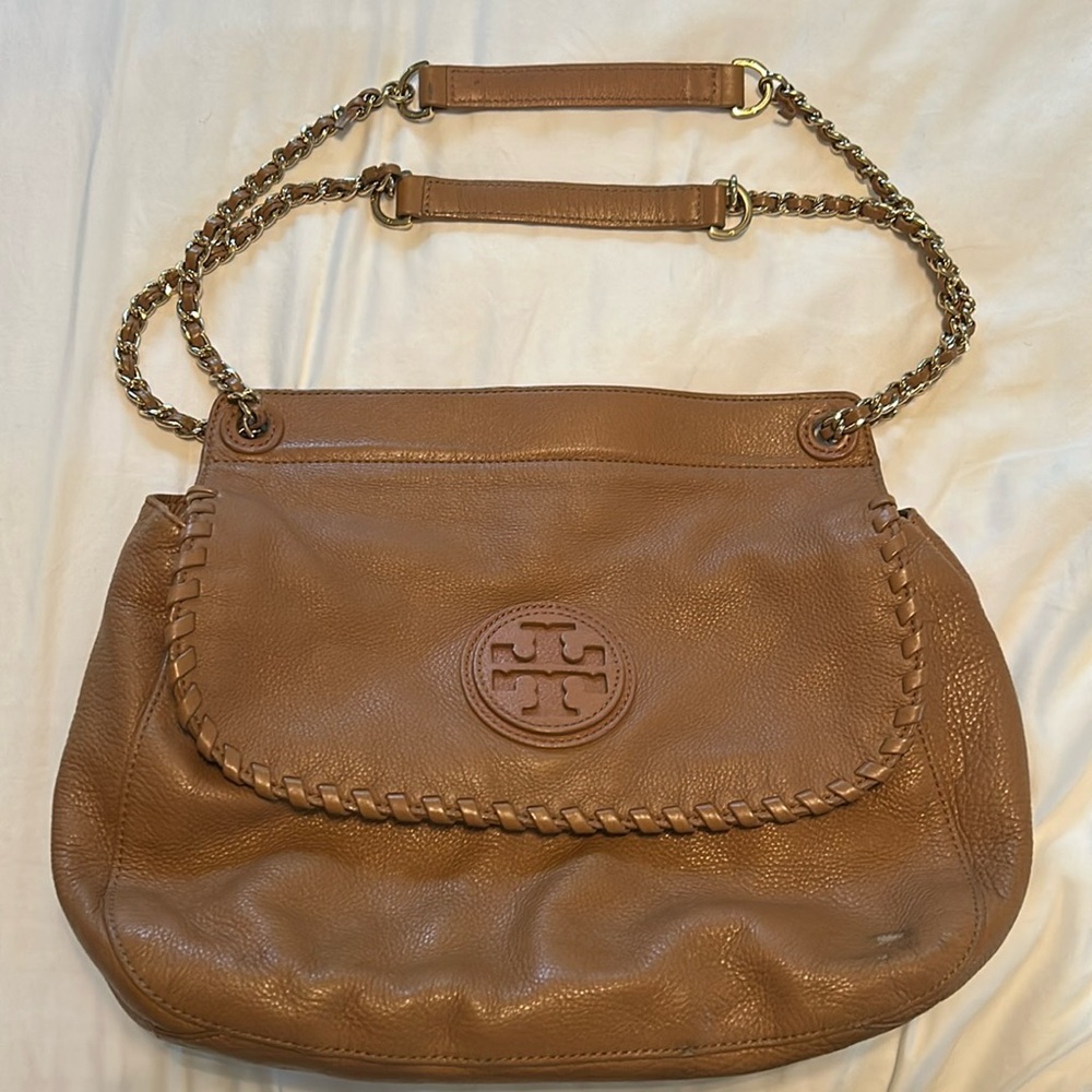 Tory Burch tan shoulder bag with chain strap (shoulder or crossbody)